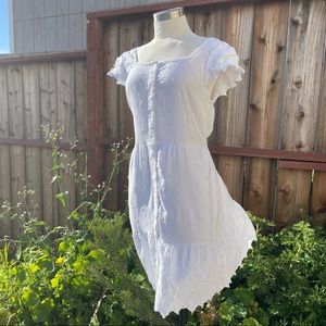 Old navy embroidered dress